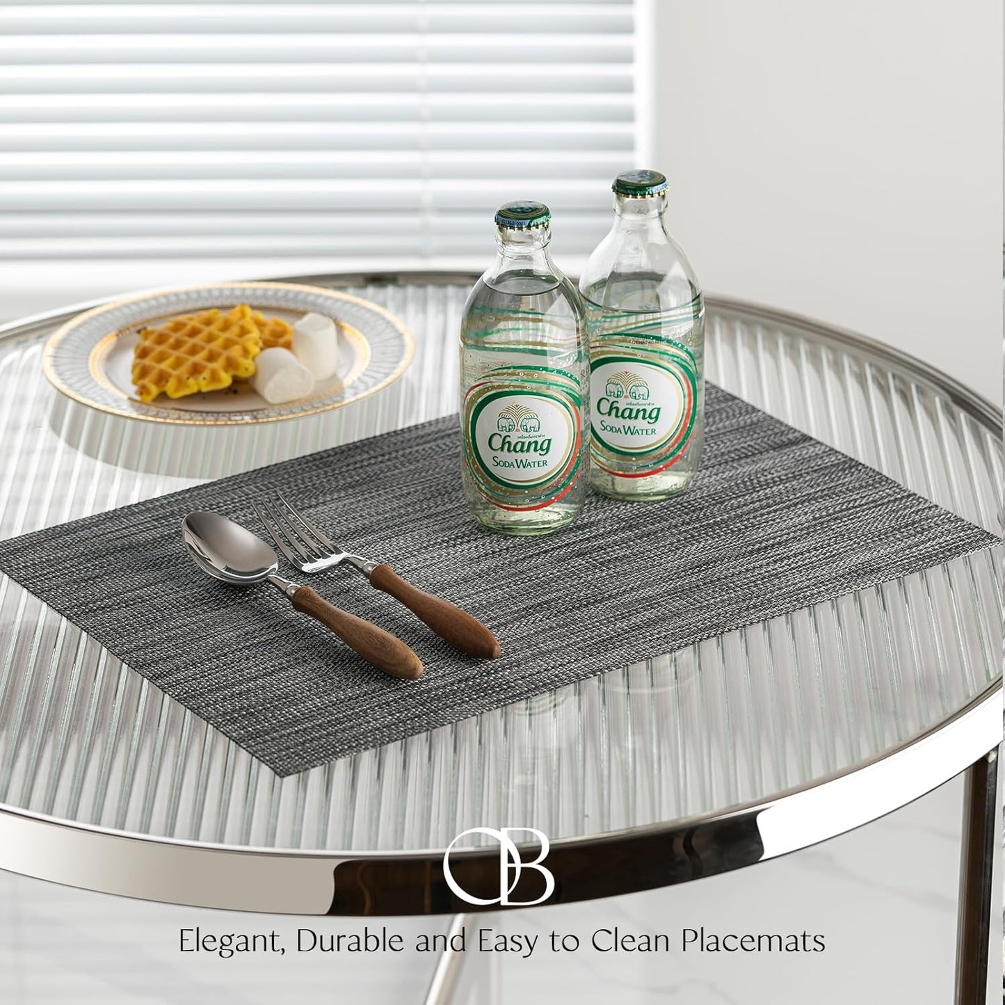 Placemat Set of 4 - Easy Clean Woven Vinyl Placemats for Dining Table, Indoor/Outdoor Place Mats