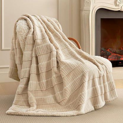 Amélie Home Luxury Striped Faux Fur Throw Blanket for Couch, Embossed Split Fur Cozy Fuzzy Fluffy
