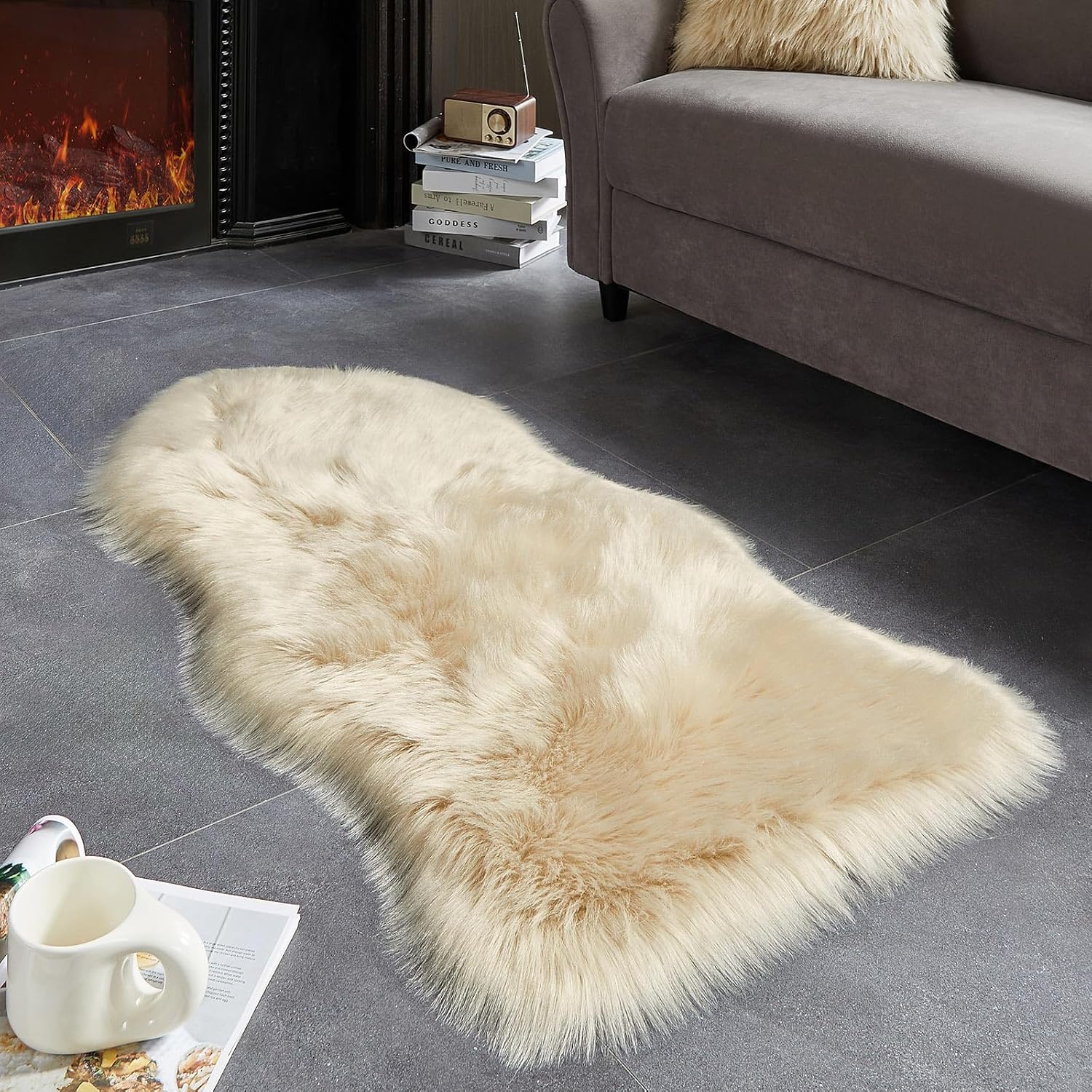 AMTOVO Faux Fur Rug, Beige Area Rug, Fluffy Sheepskin Rug, Fuzzy Ultra Soft 2 x 4 ft Shag Rugs for