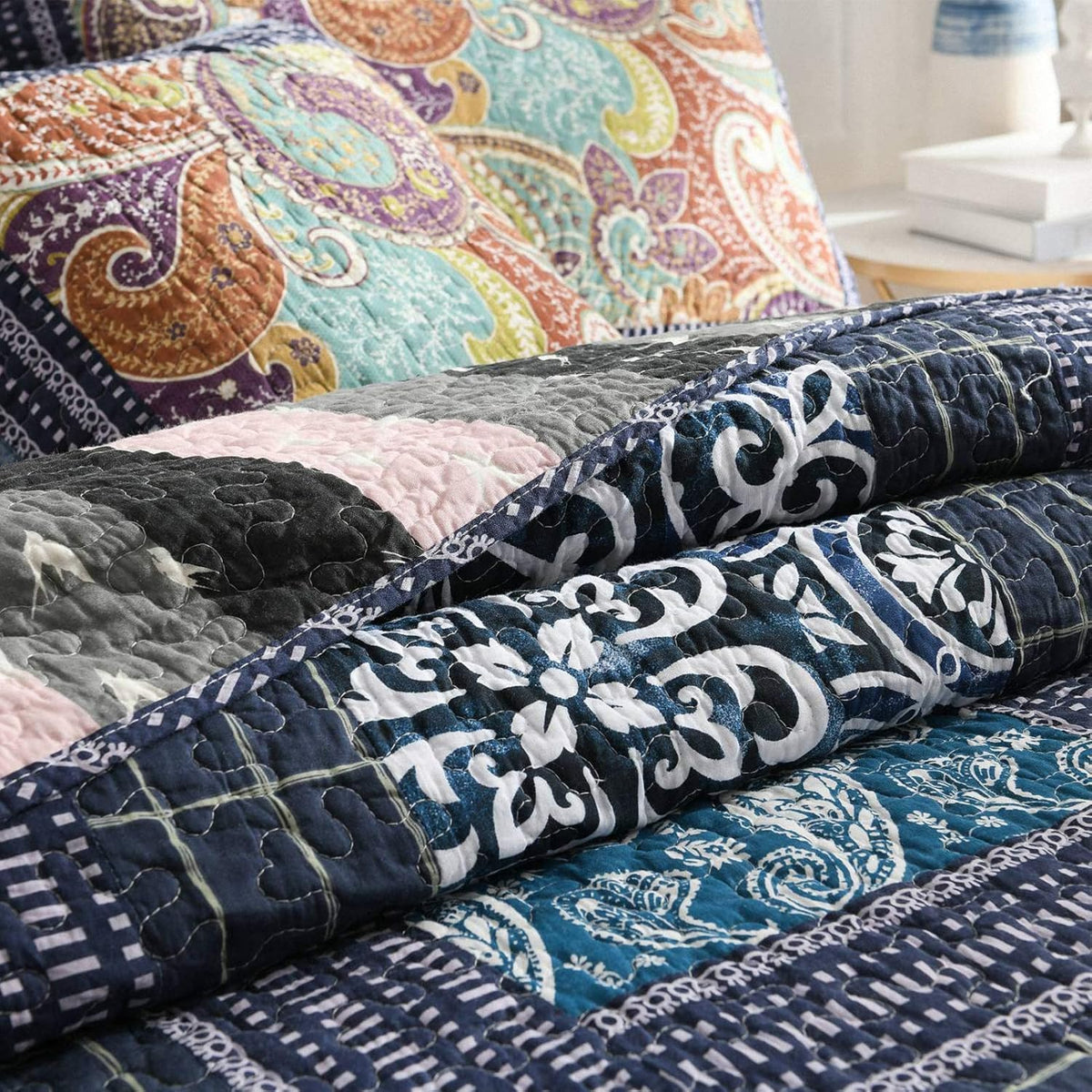 NEWLAKE Cotton Patchwork Bedspread, 3-Piece Bedding Quilt Set with Real Stitched Embroidery