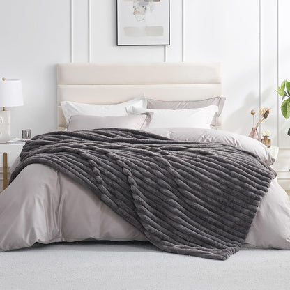 Amélie Home Faux Fur Throw Blanket for Couch, Cozy Fuzzy Fluffy Fur Luxurious Soft Striped Plush