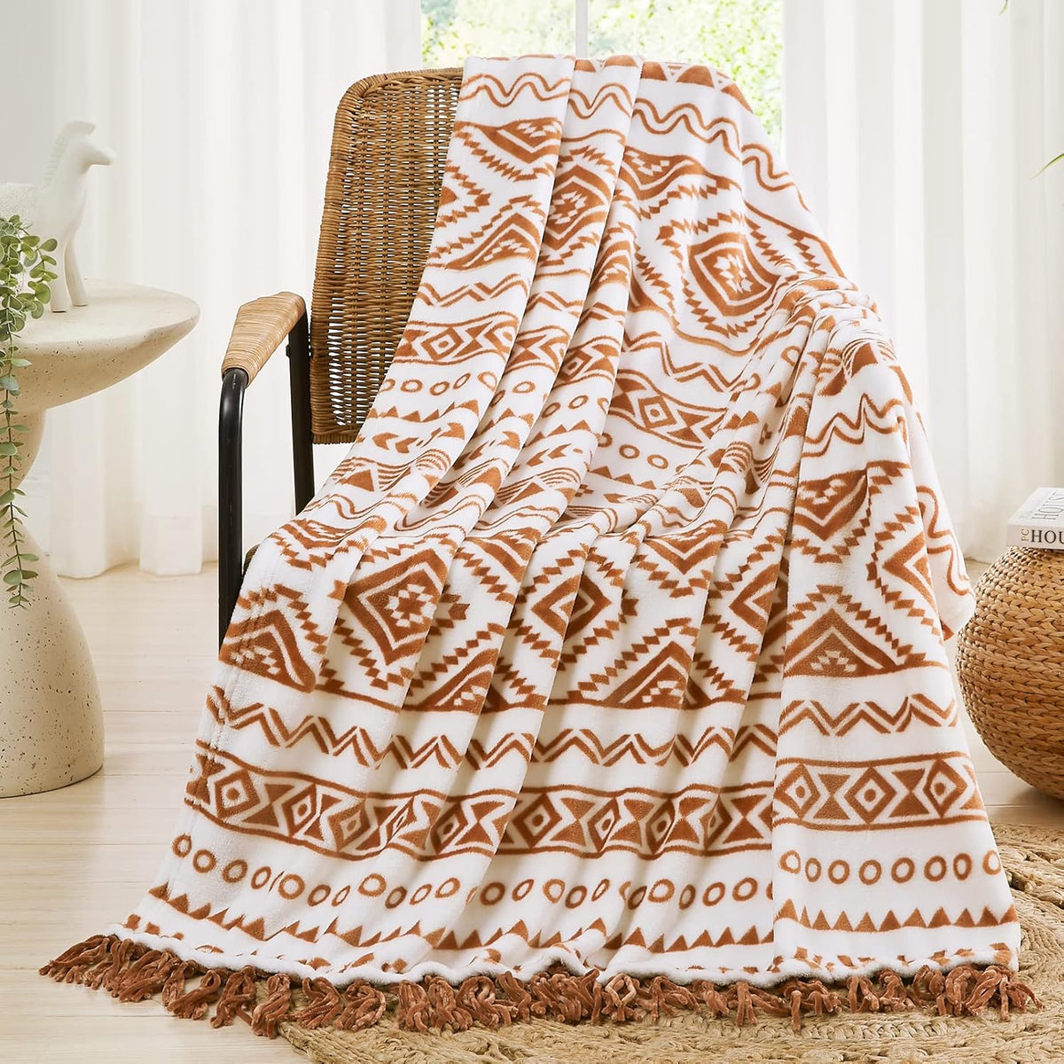 CASAAGUSTO Boho Throw Blanket - Terrcotta Decorative Blankets with Tassel, Printed Flannel Bohemian