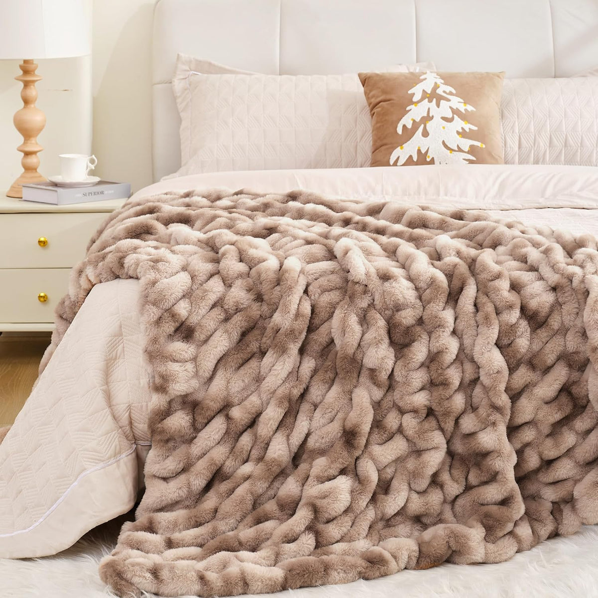 Touchat Ruched Faux Rabbit Fur Blanket, 700 GSM Luxury Dual-Sided Soft Cozy Blanket, Fuzzy Fluffy