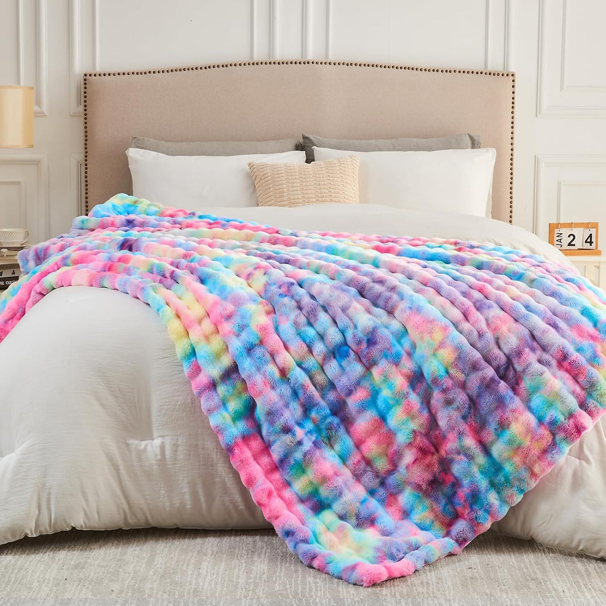 NEWCOSPLAY Faux Fur Twin Blanket Dark Rainbow Luxury Fluffy Thick Warm Bubble Blanket for Couch