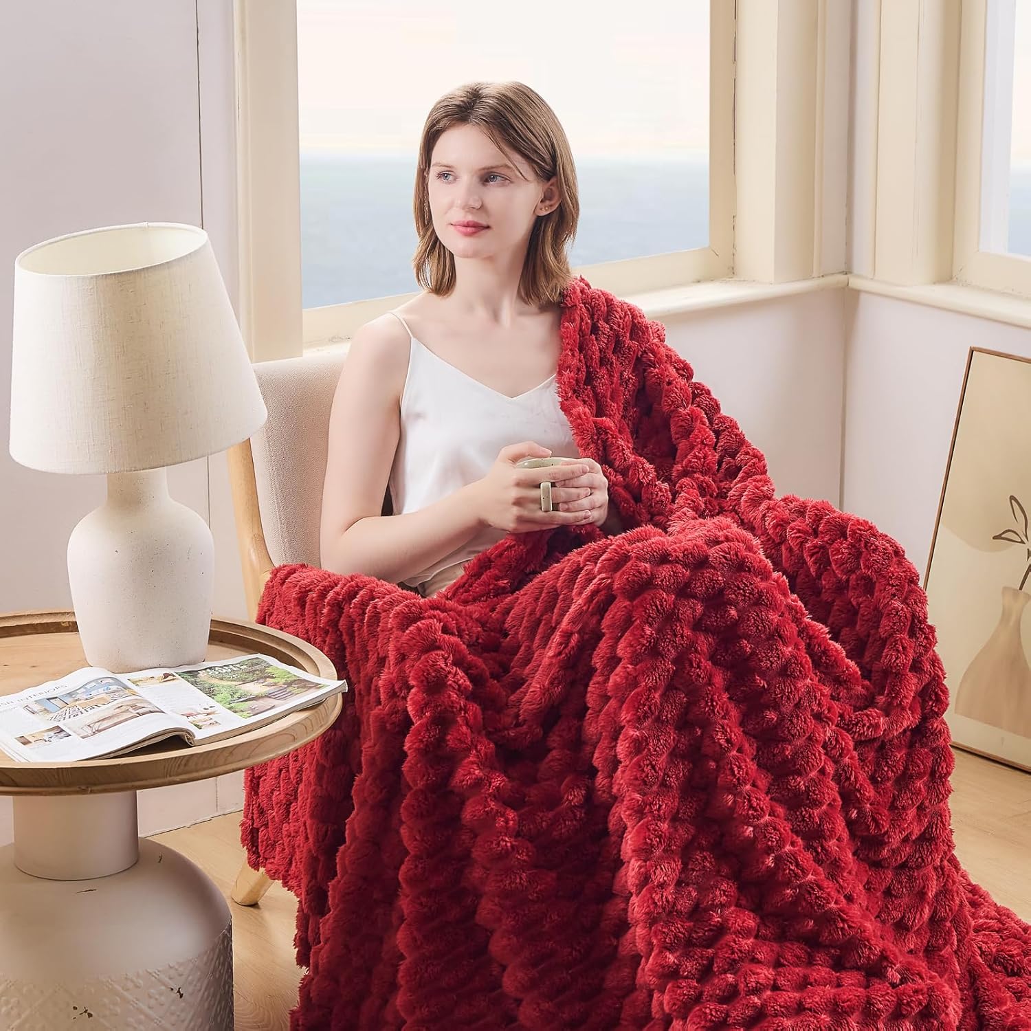 NEWCOSPLAY Super Soft King Blanket Red Premium Silky Flannel Fleece 3D Clouds Stylish Jacquard