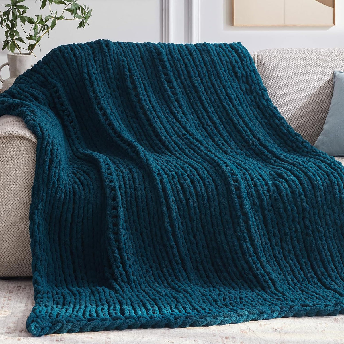 Chunky Knit Throw Blanket, 40''*50'' Knitted Throw Chenille Yarn for Bed Couch, Handmade Peacock