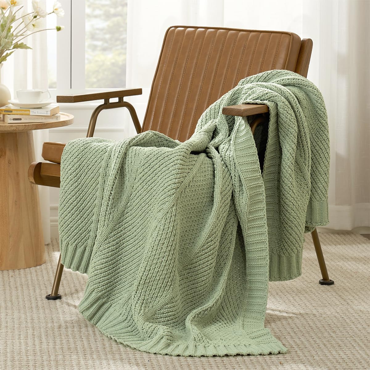 Amélie Home Chenille Knit Throw Blanket for Couch, Chevron Texture Decorative Soft Blanket for