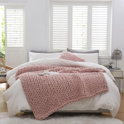 WESHIONGOO Chunky Knit Blanket Throw 50"×60" Knitted Throw Blankets for Couch Bed Fluffy Soft