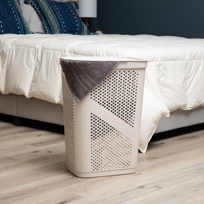 Mind Reader Slim Laundry Hamper with Lid, 60L Clothes Basket, Ventilated Plastic, Ivory