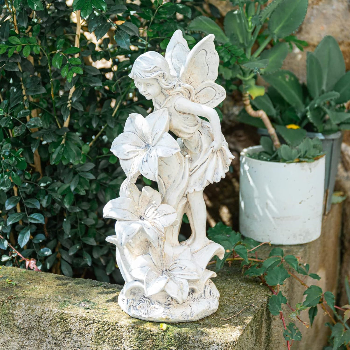 Angel Garden Statue Outdoor, Solar Powered Resin Garden Sculptures Fairy Angel Statues Waterproof