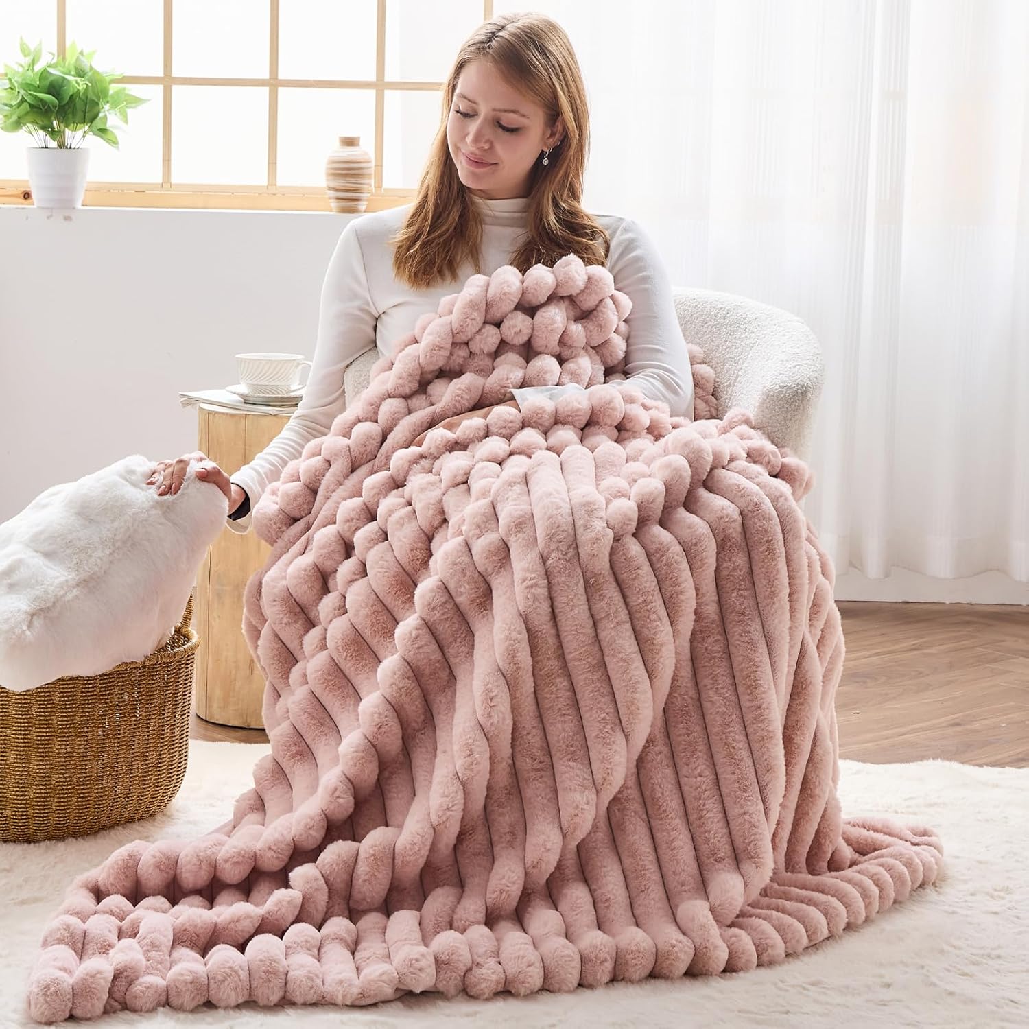 NEWCOSPLAY Faux Fur Twin Blanket Pink 3D Ribbed Plush Thick Warm Blanket for Couch Sofa Bed 850GSM