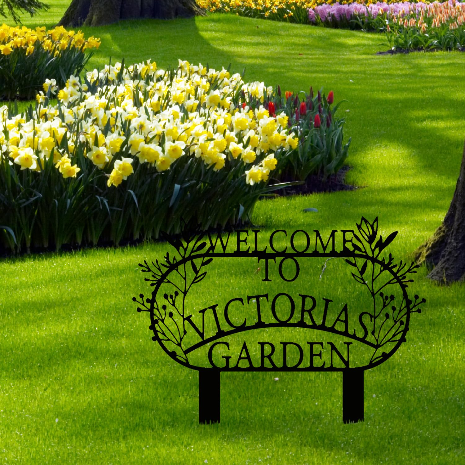 Personalized Metal Garden Sign with Stake, Custom Garden Decor for Outdoor, Custom Family Name