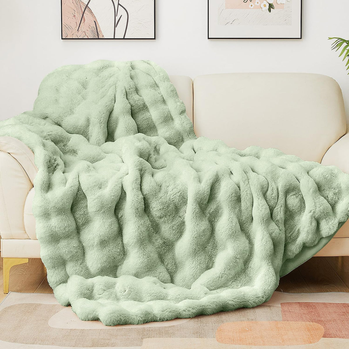 Latepis Soft Faux Fur Blanket Bubble Twin Size Comfy Blanket for Bed Fuzzy Cozy Thick Blankets for