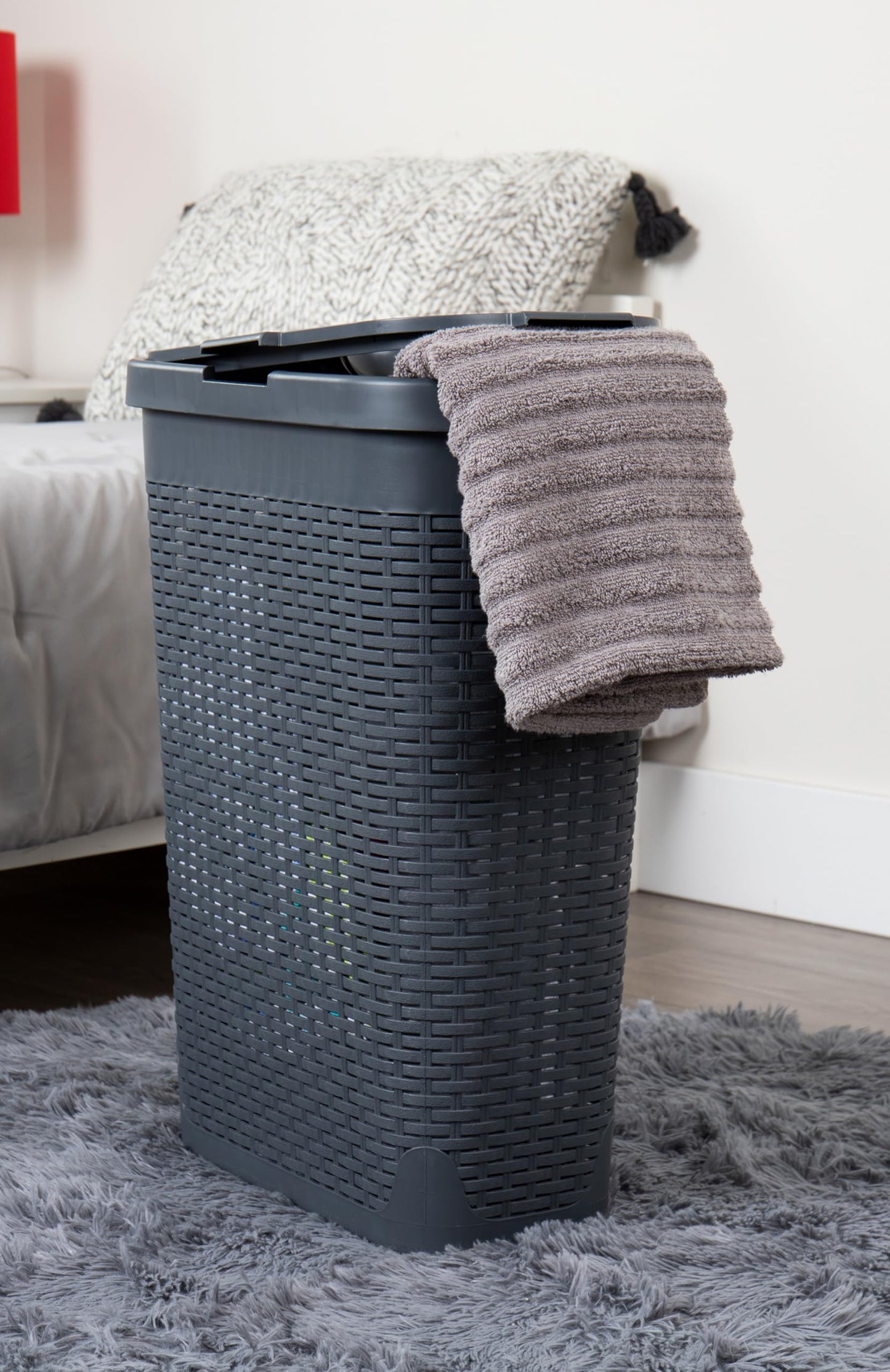 Mind Reader Slim Laundry Hamper with Lid, 40L Clothes Basket, Narrow Tapered Design with Ventilated