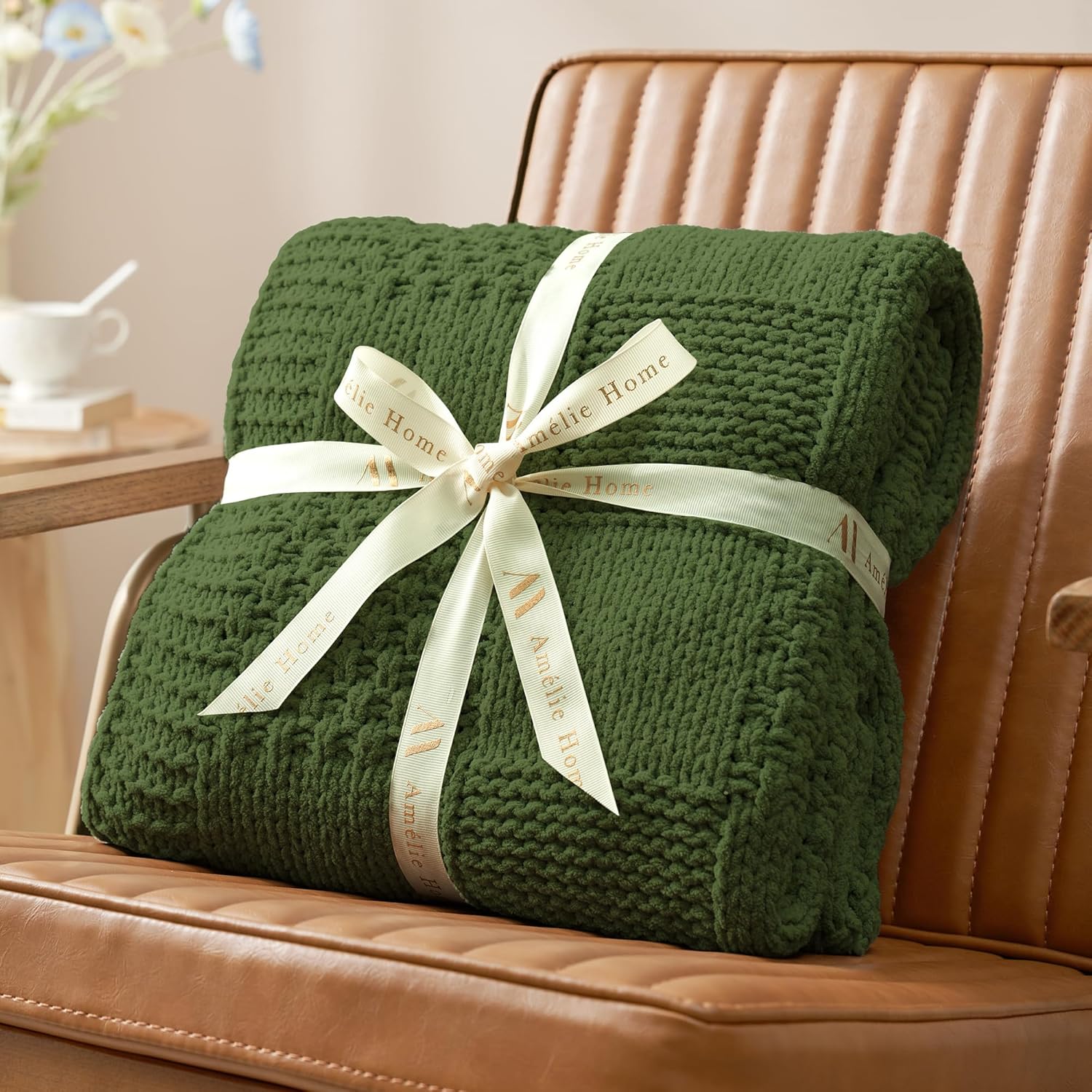 Amélie Home Chenille Knit Throw Blanket for Couch, Checkered Texture Decorative Soft Blanket for