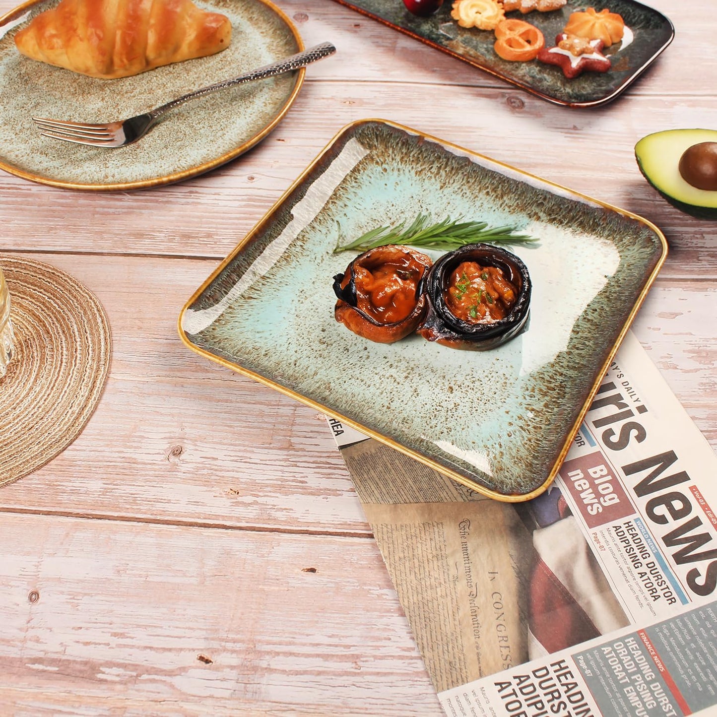 Ceramic Dinner Plates Dish Set,Set of 4,for Lunch snacks -Microwave Oven & Dishwasher Safe,Scratch