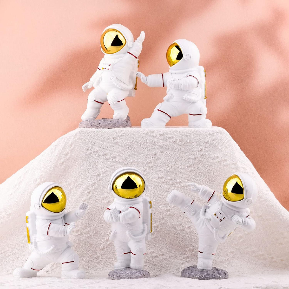 XMGZQ Astronaut Figurine, White and Gold Kung Fu Spaceman Statue, Office and Room Decor for Men
