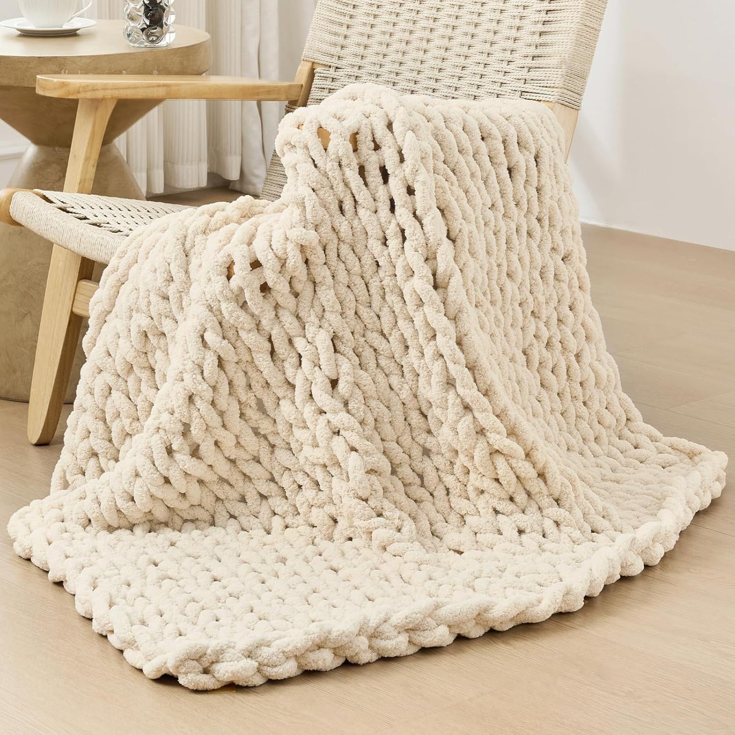 Bigacogo Chunky Knit Throw Blanket for Couch, 40x40 inches, 100% Hand Knitted with Thick Jumbo