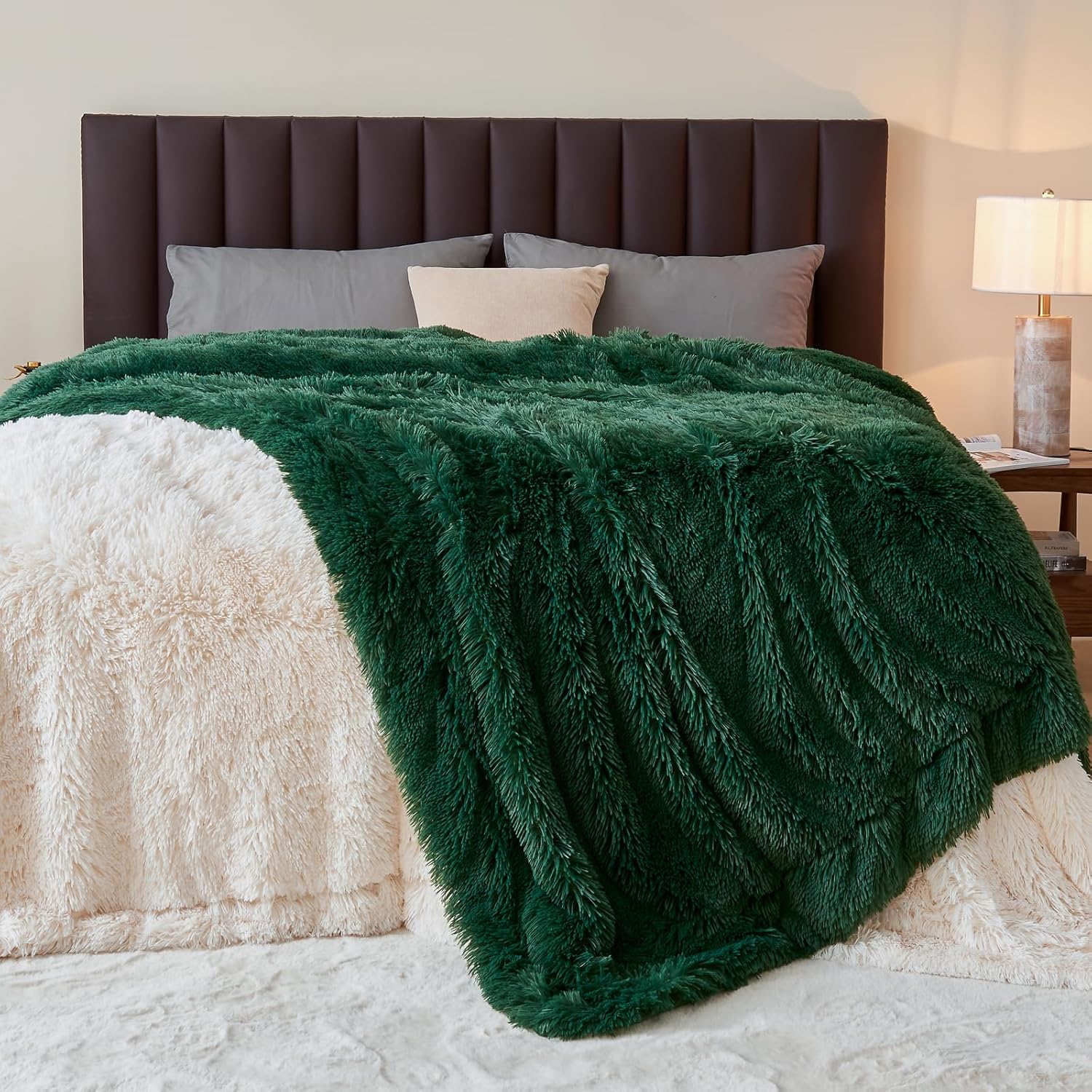 GONAAP Fuzzy Faux Fur Throw Blanket Dark Green Super Soft Cozy Plush Fuzzy Shaggy Blanket for Couch