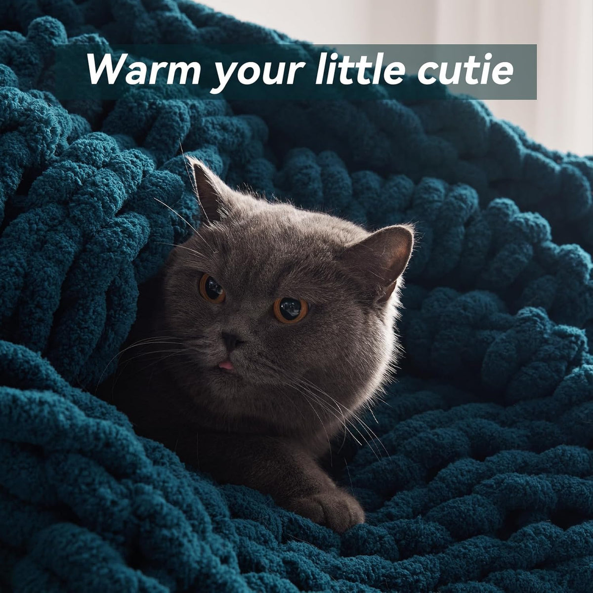 Chunky Knit Throw Blanket, 60''*80'' Knitted Throw Chenille Yarn for Bed Couch, Handmade Peacock