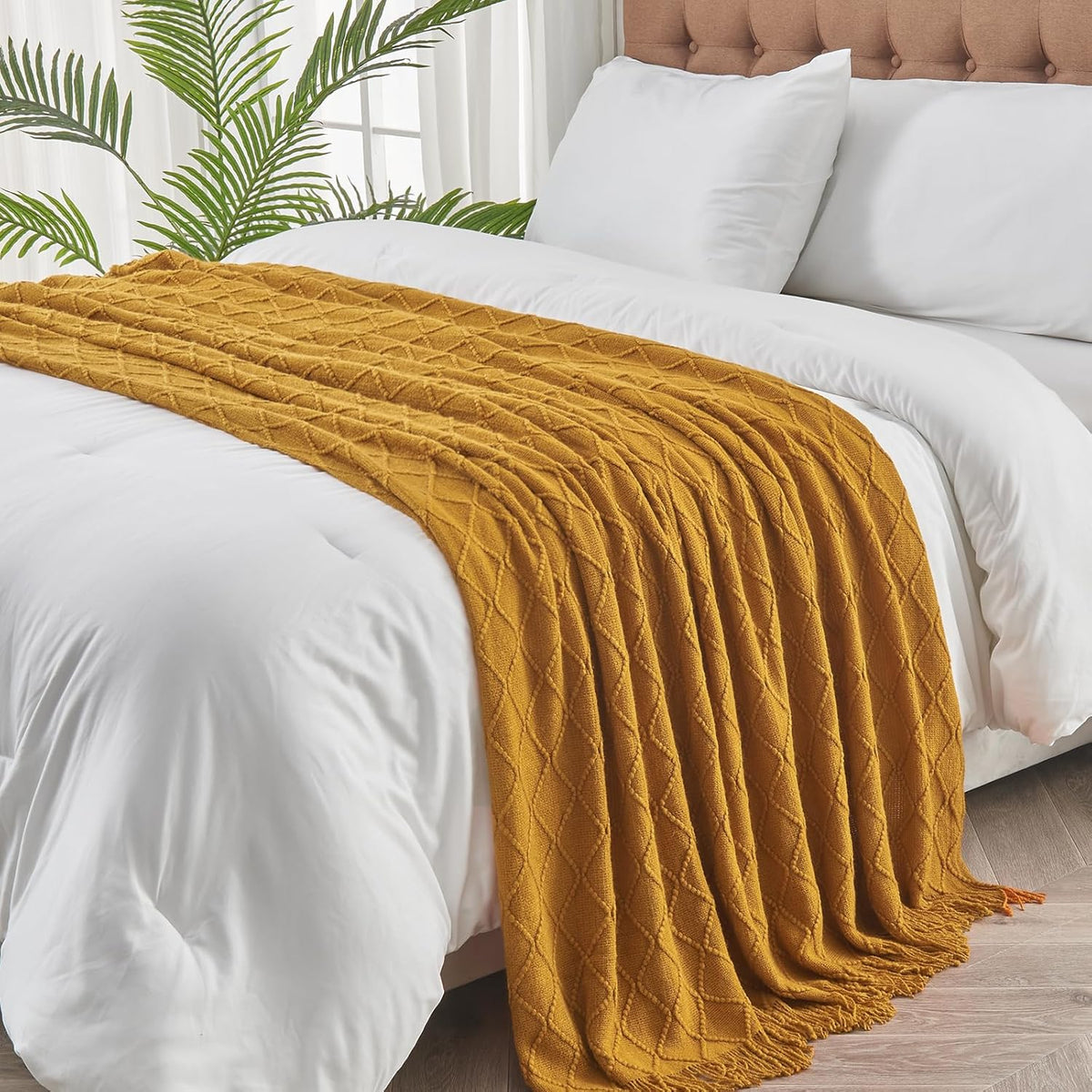 inhand Knitted Fall Throw Blanket for Couch and Bed, Knit Fall Decor Halloween Blanket with Tassel