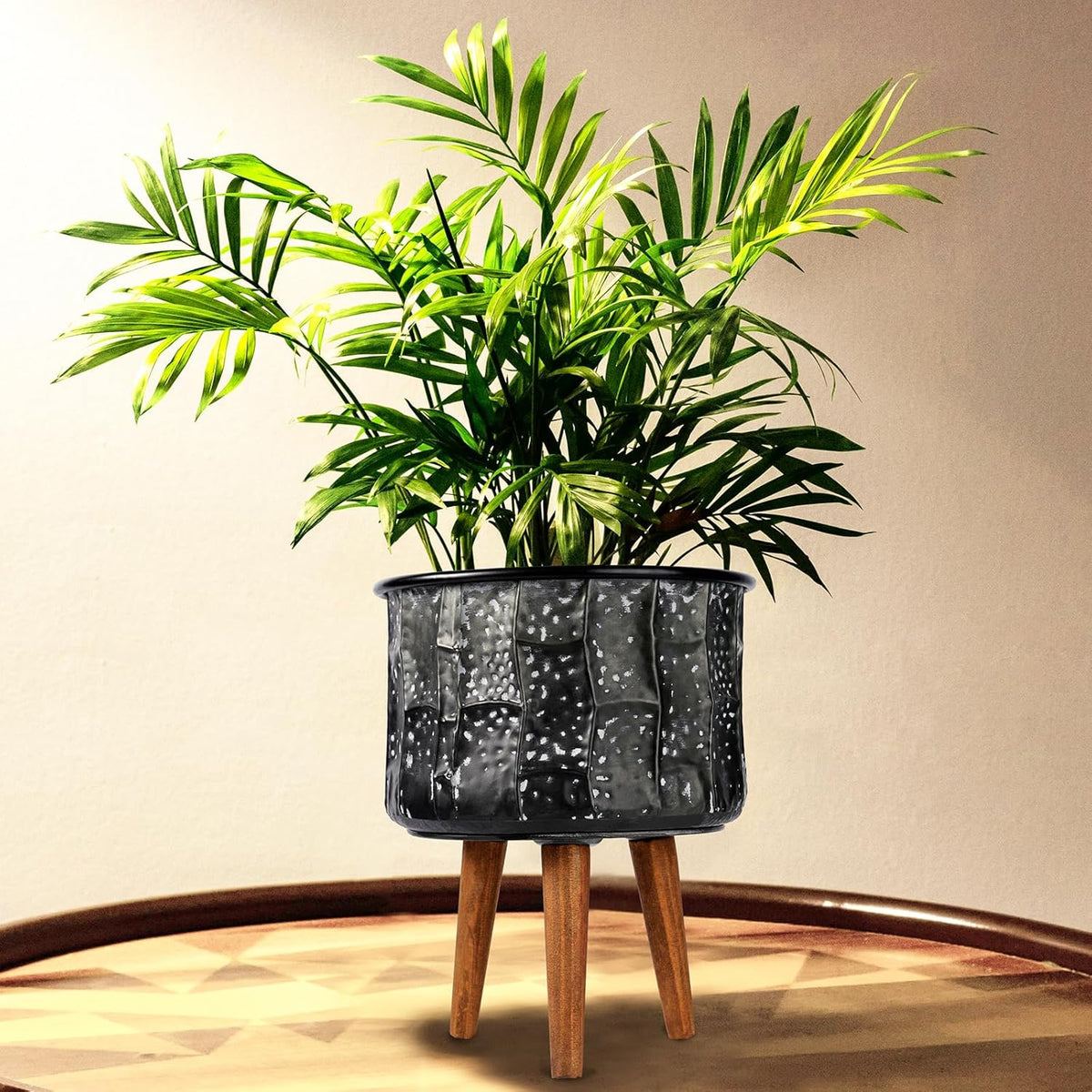 Harvest Land Plant Pots with Stand, Set of 2 Large Modern Planters Metal Tall Handmade Flower Pots