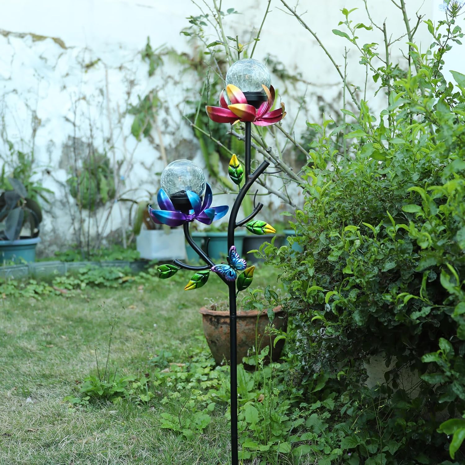 VCUTEKA Solar Garden Light Solar Flowers Light with LED Crackle Glass Globe Solar Lights Outdoor
