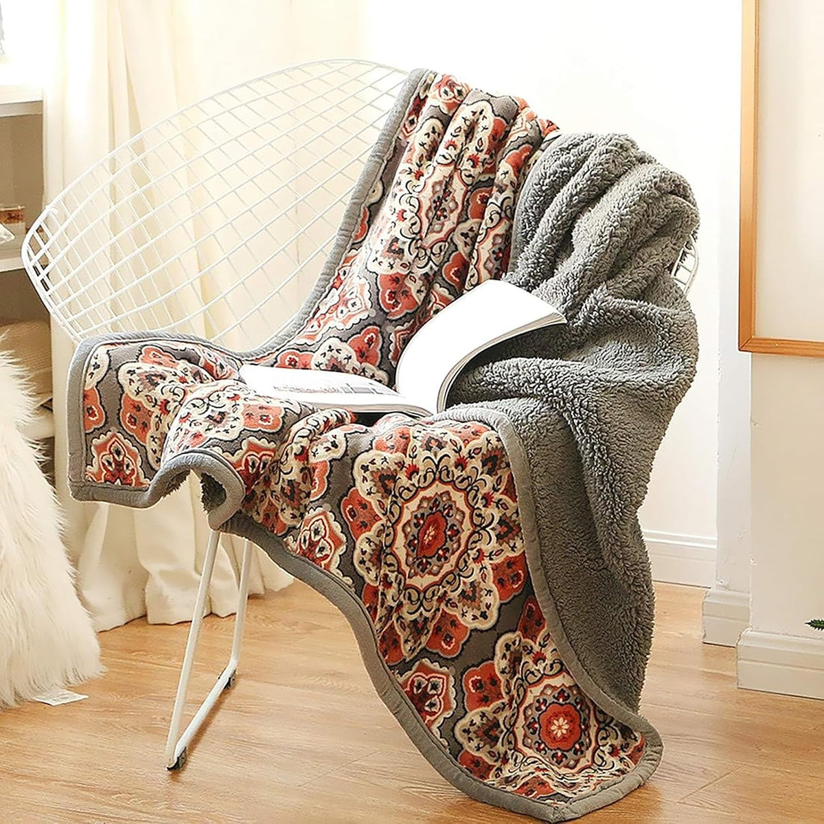 UKELER Flannel Sherpa Throws 60'' x 50', Cute Floral Design Soft Plush Flannel Blanket Throws for