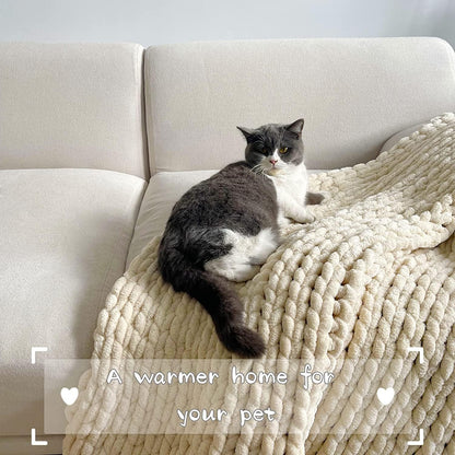 Maetoow Tighter Version Chenille Chunky Knit Blanket Throw （40×50 Inch）, Handmade Warm & Cozy