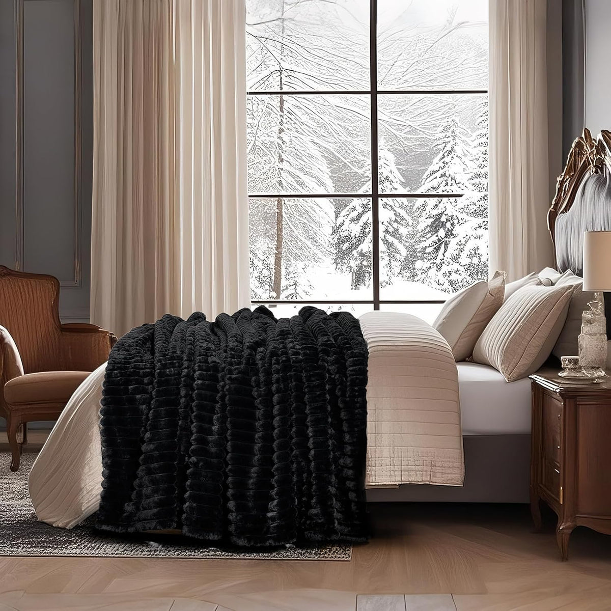 Amélie Home Faux Fur Throw Blanket for Couch, Cozy Fuzzy Fluffy Fur Luxurious Soft Striped Plush