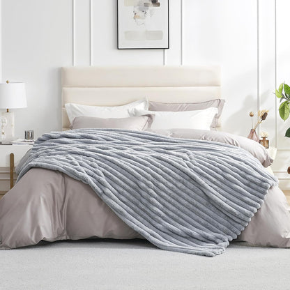 Amélie Home Faux Fur Throw Blanket for Couch, Cozy Fuzzy Fluffy Fur Luxurious Soft Striped Plush