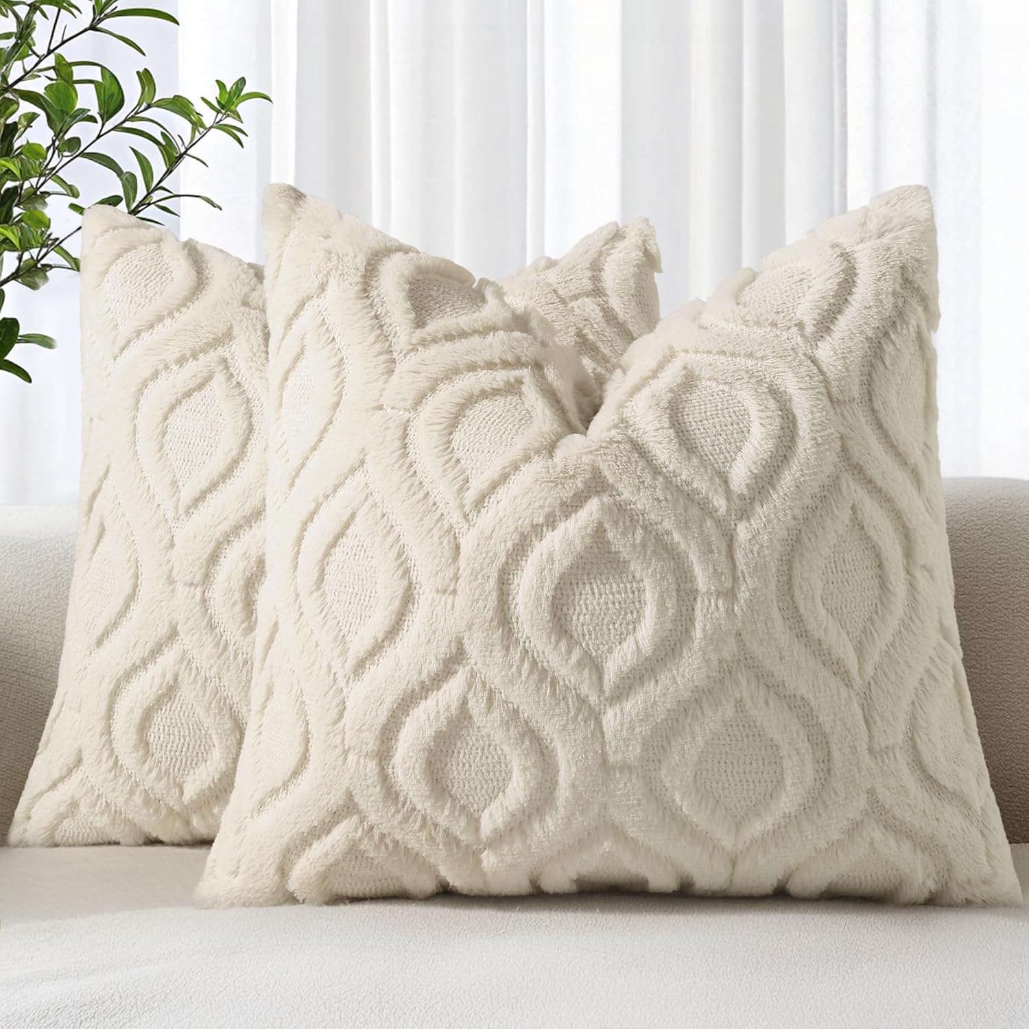 decorUhome Fall Throw Pillow Covers 18x18 Inch Set of 2, Soft Plush Decorative Faux Fur Beige Solid