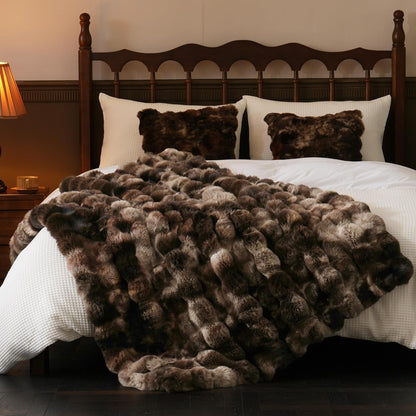 BENVWE Fluffy Faux Fur Throw Blanket for Couch, Soft Plush Thick Cozy Fuzzy Luxury Minky Bubble