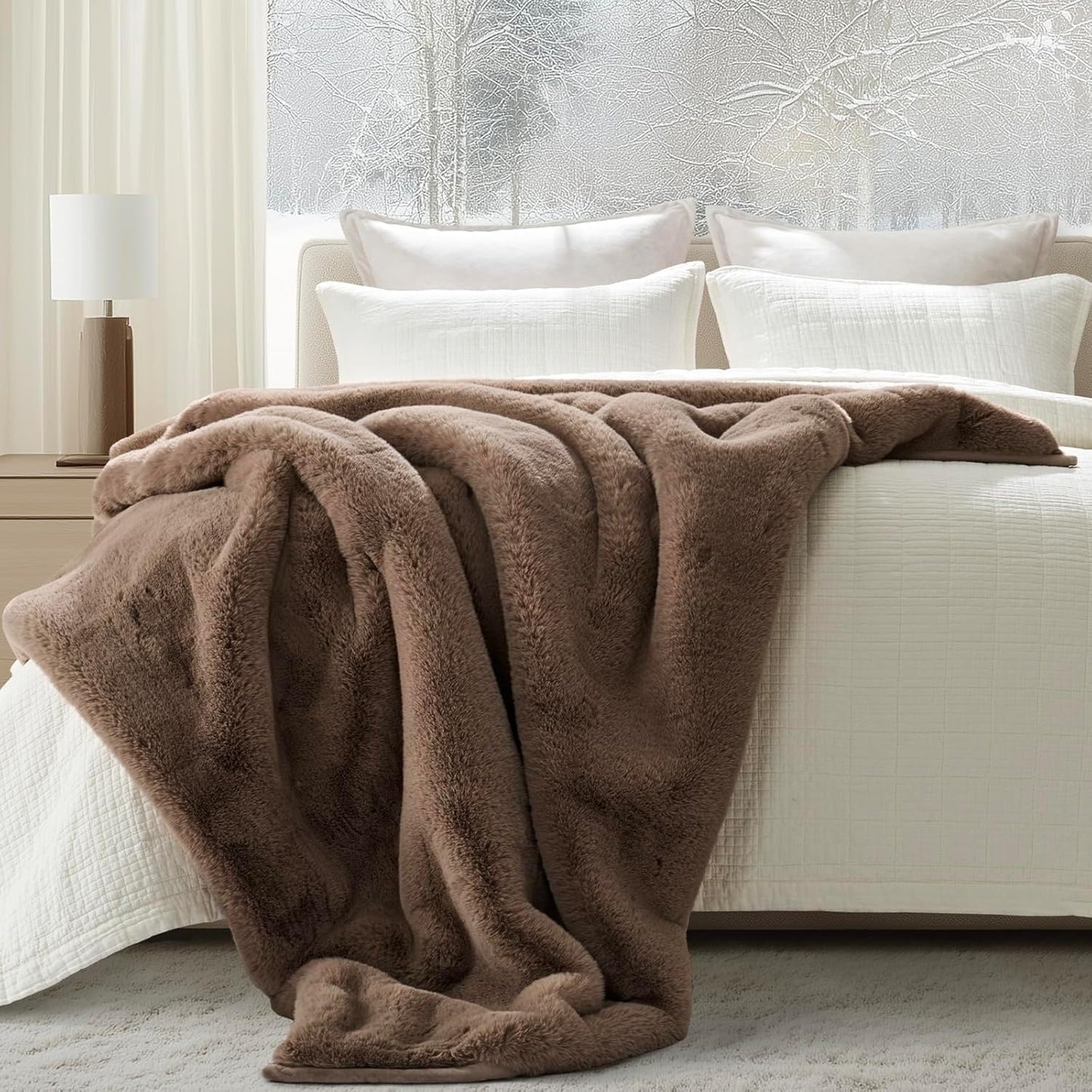 Luxury Soft Faux Chinchilla Fur Throw Blanket for Couch, Warm Thick Heavy Winter Throw Blanket