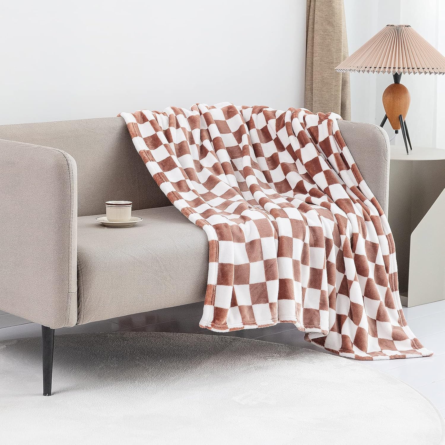LOMAO Throw Blankets Flannel Blanket with Checkerboard Grid Pattern Soft Throw Blanket for Couch