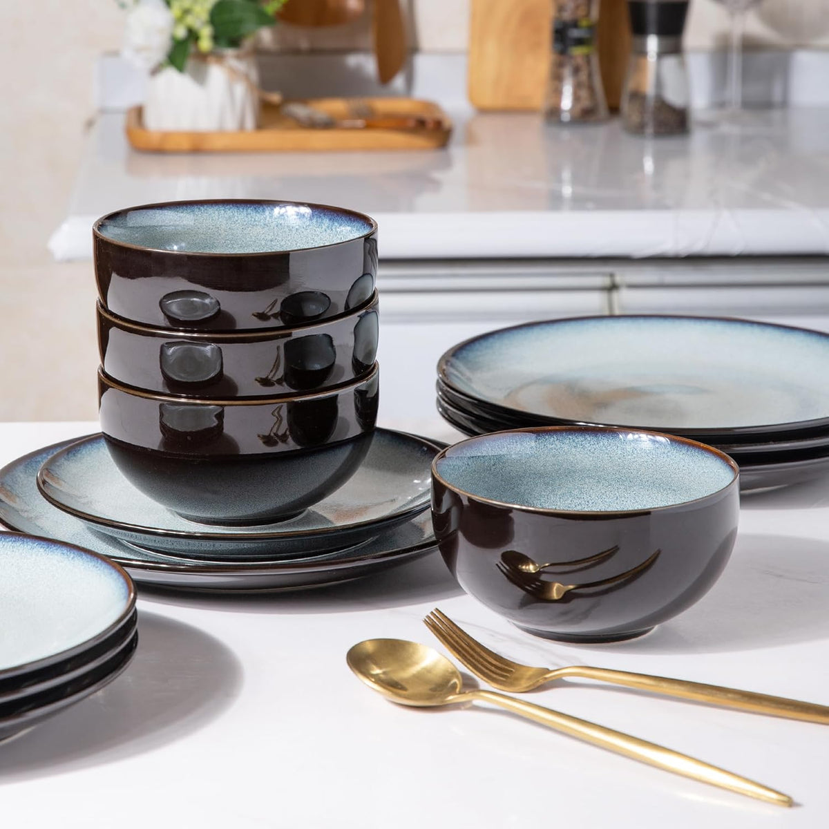 LERATIO Ceramic Dinnerware Sets for 4,Stoneware Coupe Plates and Bowls Sets,Highly Chip and Crack