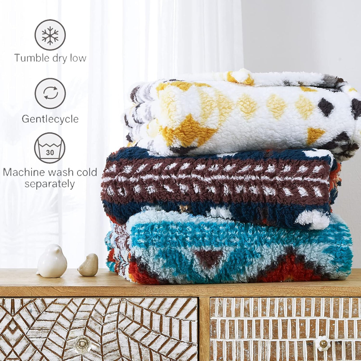 CASAAGUSTO Boho Sherpa Blanket, Aztec Twin Blanket, Ultra Soft, Warm, Cozy, Plush, Thick Fleece