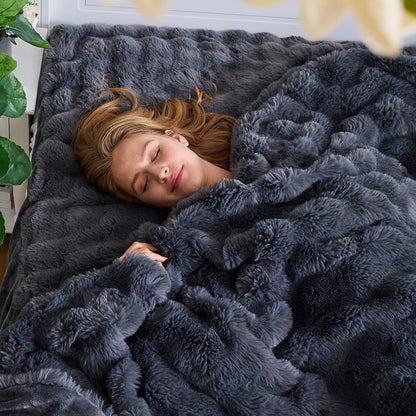 Lotus Karen Faux Fur Throw Blanket Dark Gray - Big Bubble Rabbit Fluff Blanket for Couch, Small