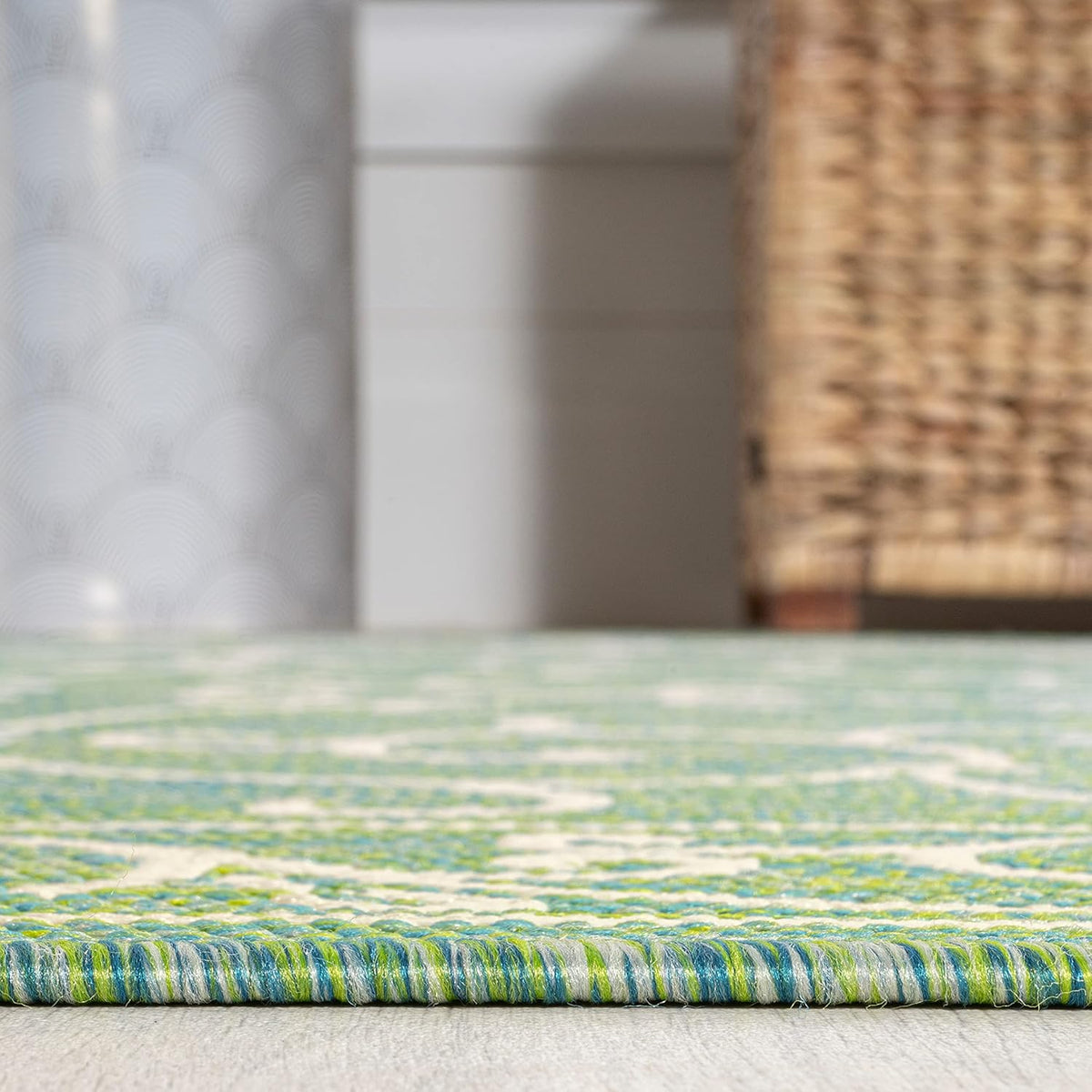 JONATHAN Y Vintage Filigree Indoor Outdoor Runner Rug 2X8 Green/Ivory, Charleston Textured Weave