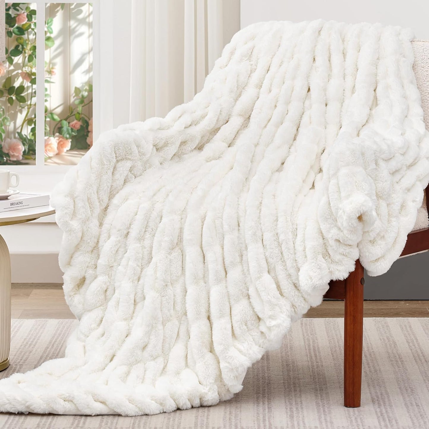 Touchat Ruched Faux Rabbit Fur Throw Blanket, 700 GSM Luxury Dual-Sided Soft Cozy Blanket, Fuzzy