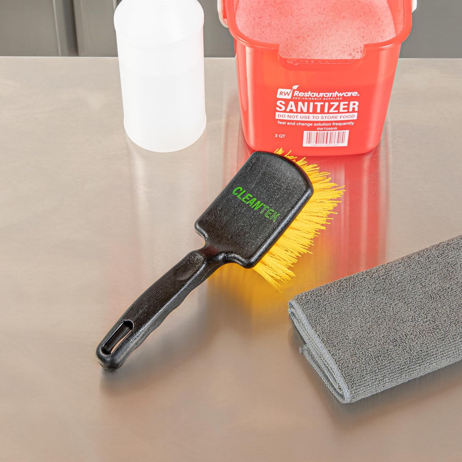 Restaurantware-Clean Tek Professional 10.24 Inch Utility Brush, 1 Heavy-Duty Scrub Brush - Plastic