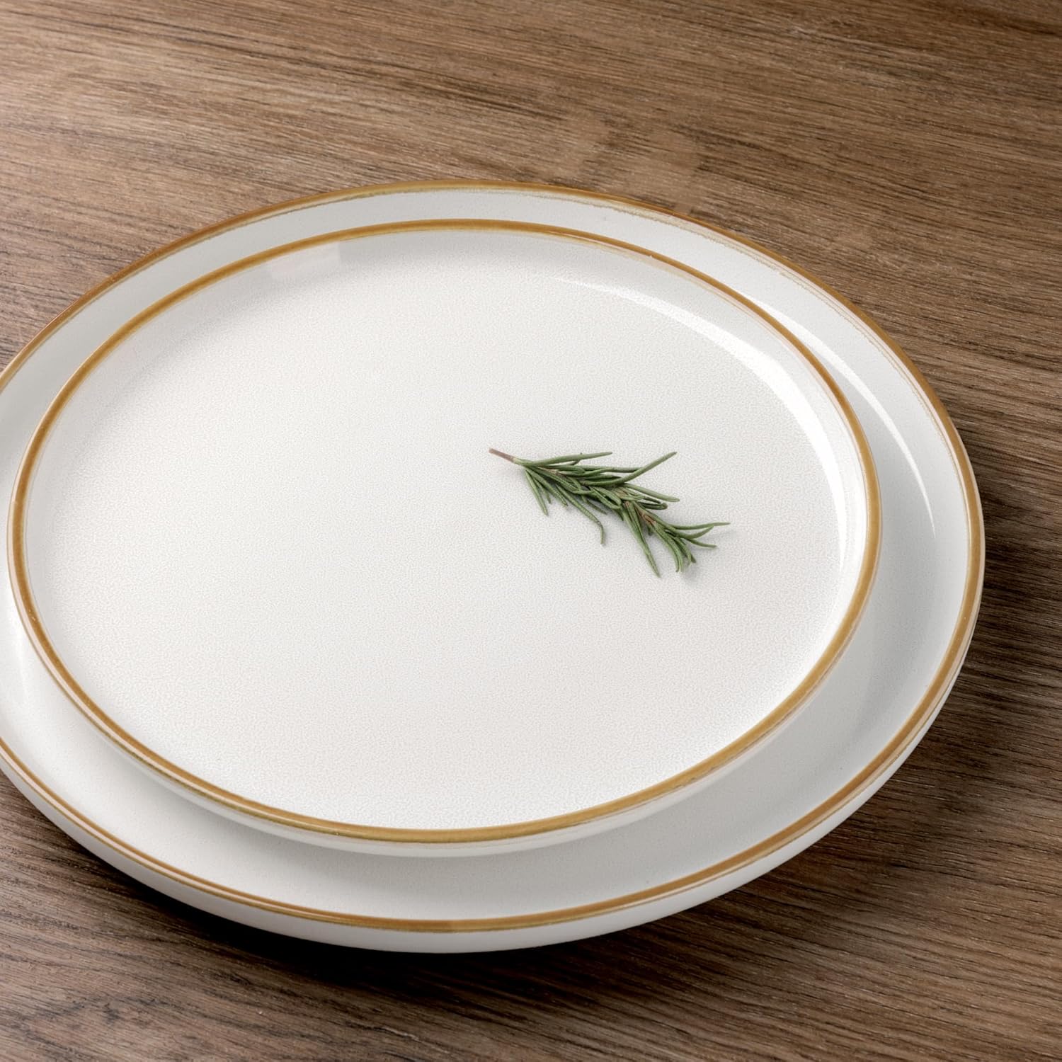 GBHOME Ceramic Dinnerware Sets for 6, 18 Pieces Stoneware Plates and Bowls Sets, Scratch Resistant