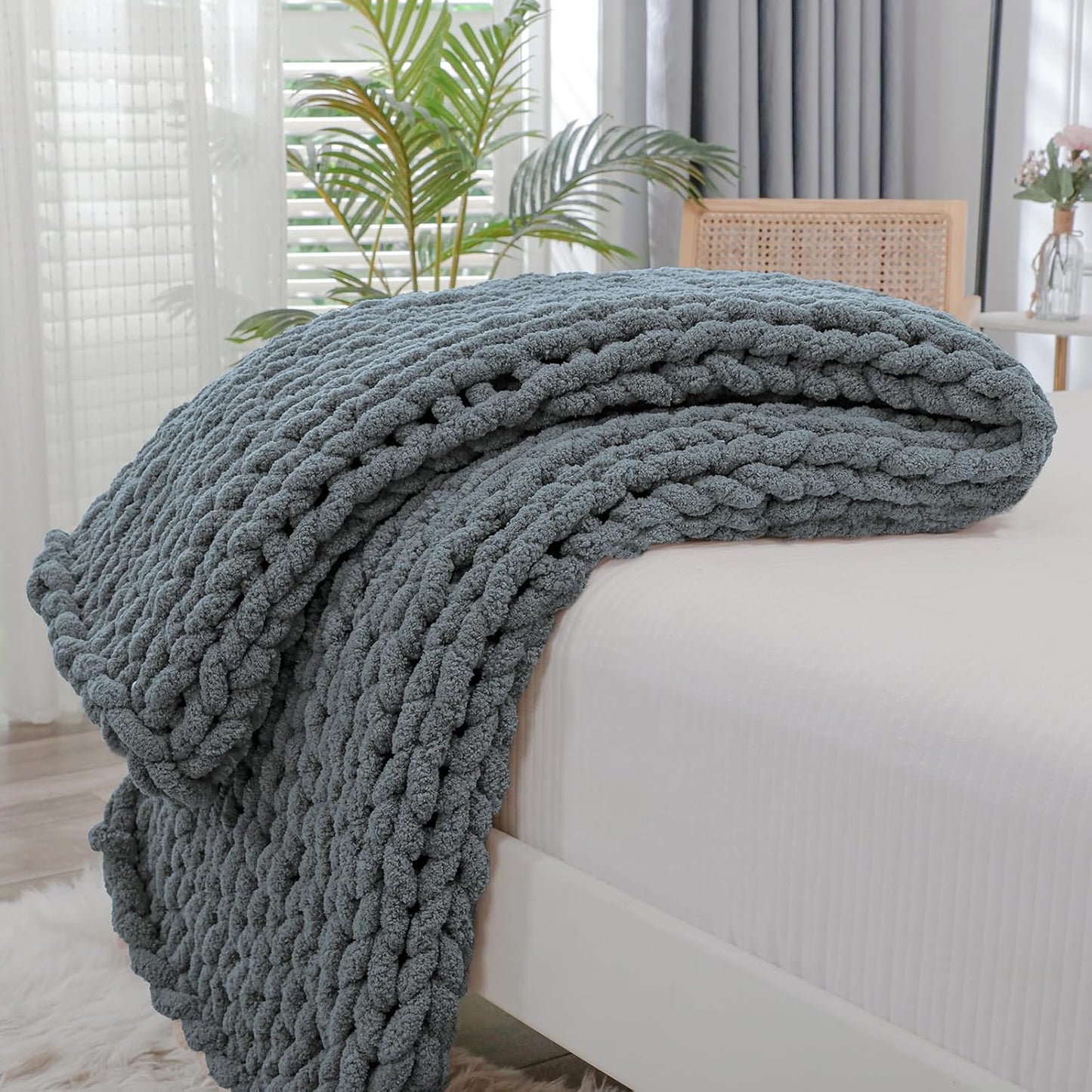Bigacogo Chunky Knit Throw Blanket for Couch, 40x60 inches, 100% Hand Knitted with Thick Jumbo