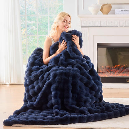 BENVWE Fluffy Faux Fur Throw Blanket for Couch, Soft Plush Thick Cozy Fuzzy Luxury Minky Bubble