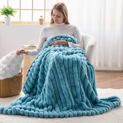 NEWCOSPLAY Faux Fur Throw Blanket Blue 3D Ribbed Plush Thick Warm Blanket for Couch Sofa Bed 850GSM