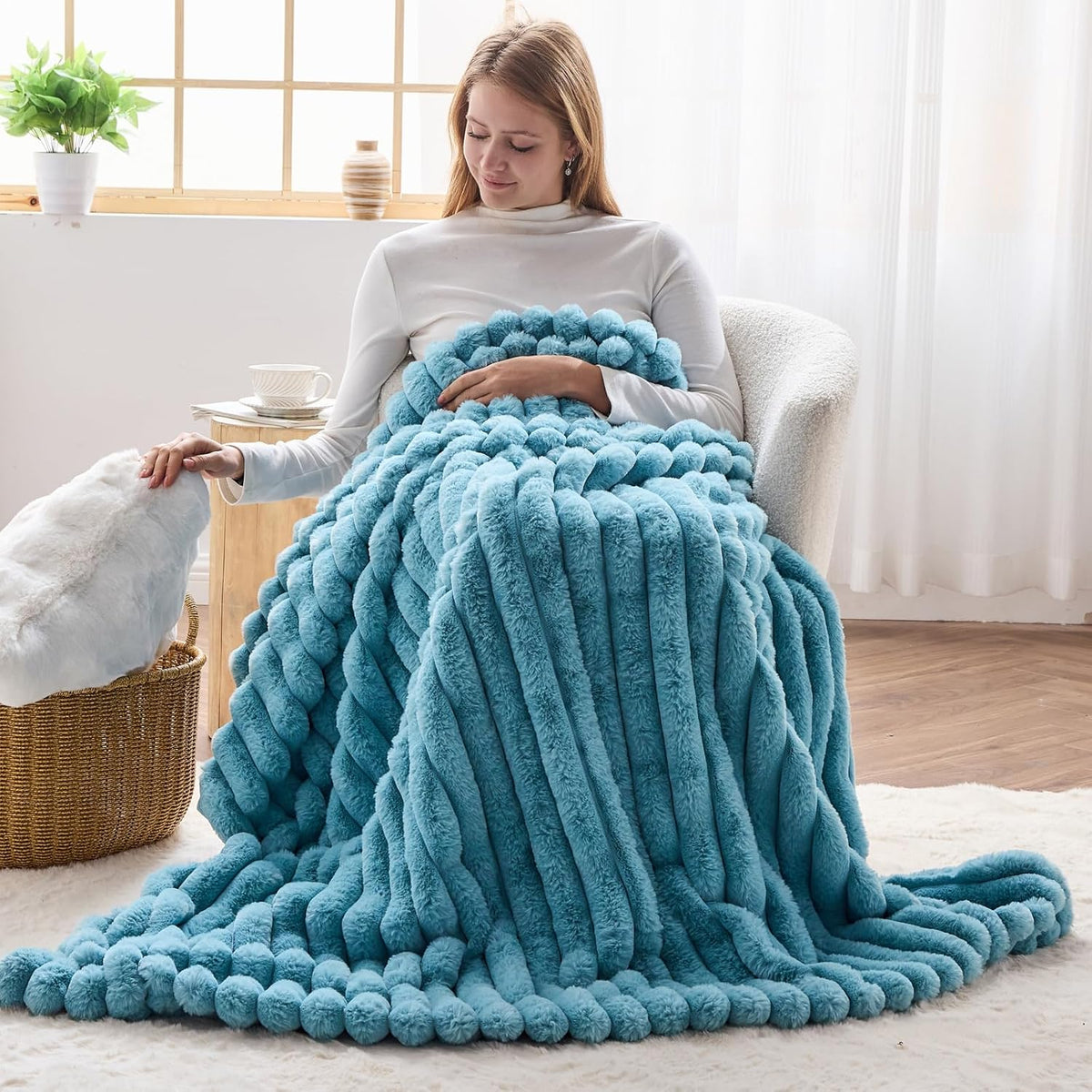 NEWCOSPLAY Faux Fur Twin Blanket Blue 3D Ribbed Plush Thick Warm Blanket for Couch Sofa Bed 850GSM