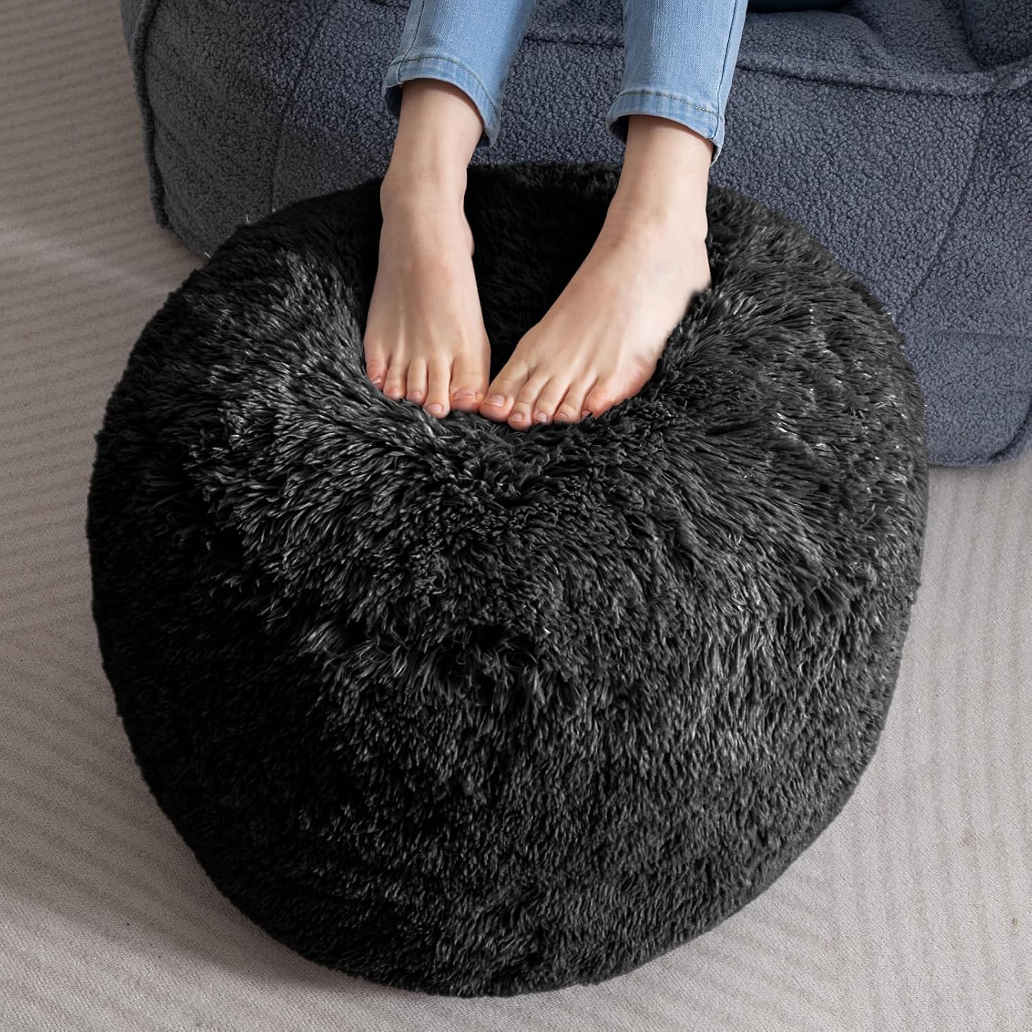 HIGOGOGO Round Stuffed Pouf Ottoman, Long Faux Fur Poufs with Foam Chunk Filling, Fluffy and Furry