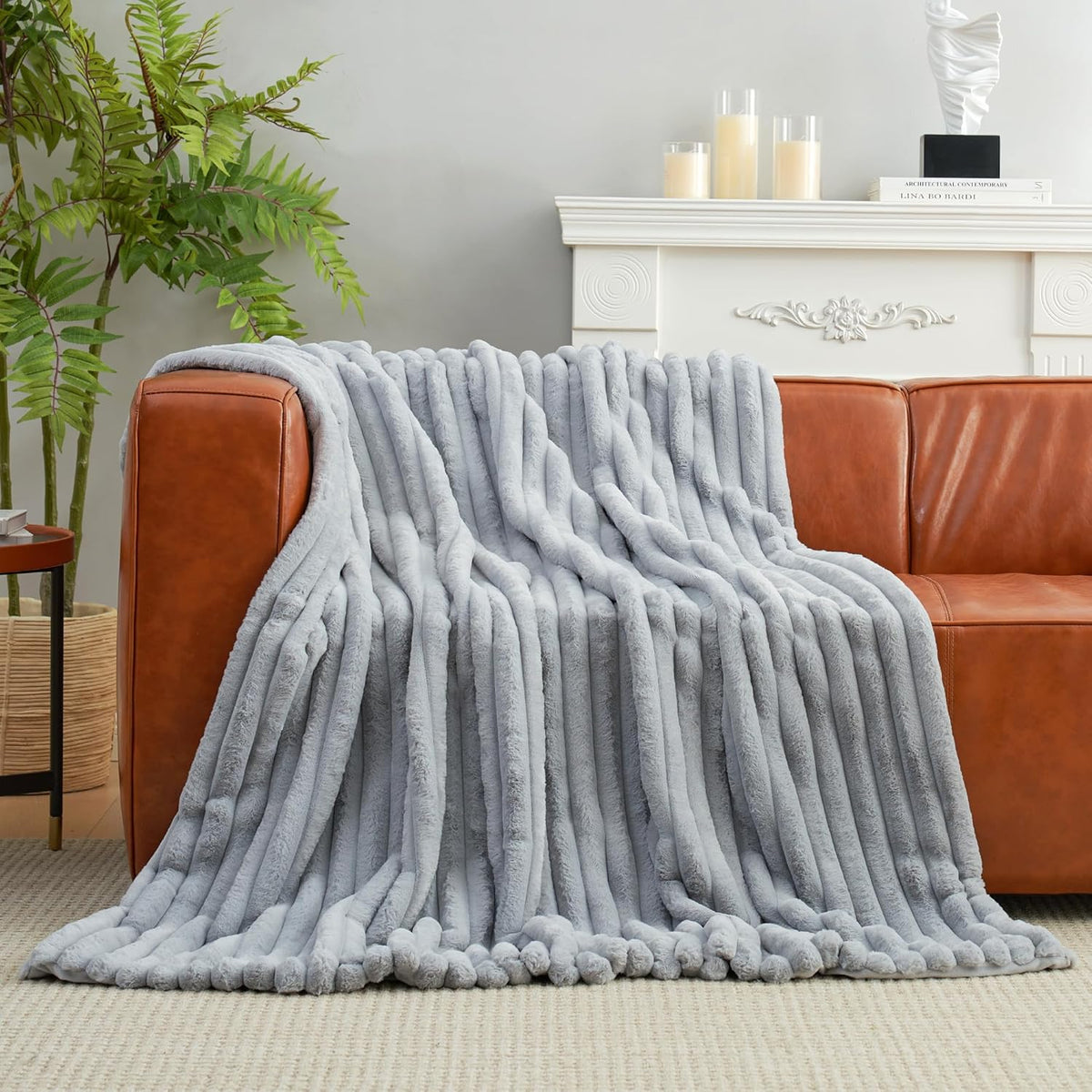 Amélie Home Faux Fur Throw Blanket for Couch, Cozy Fuzzy Fluffy Fur Luxurious Soft Striped Plush