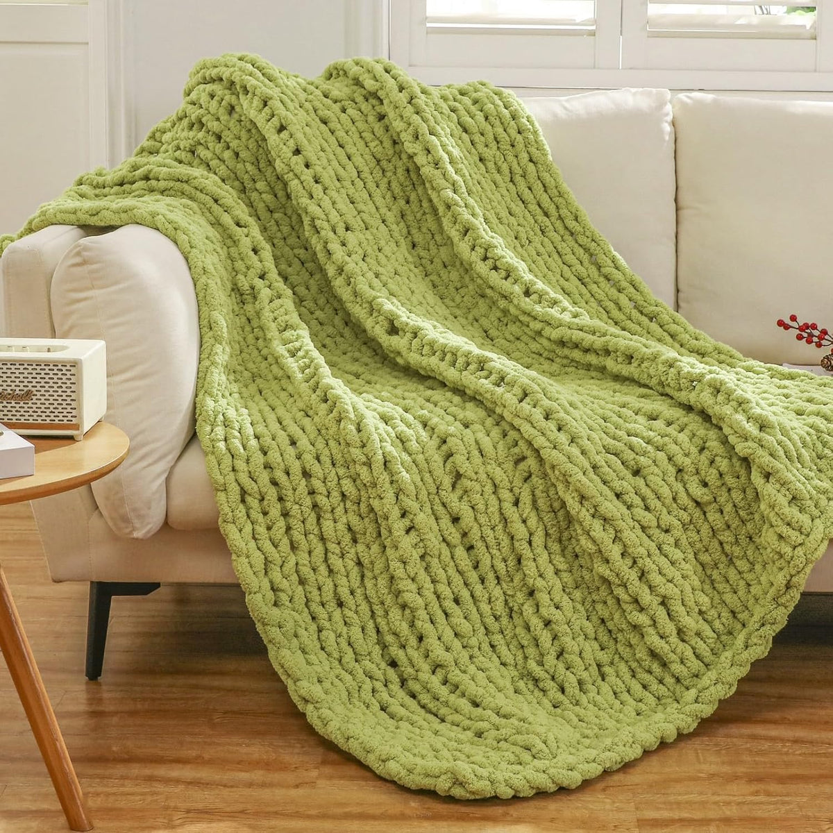 WESHIONGOO Chunky Knit Blanket Throw 50"×60" Knitted Throw Blankets for Couch Bed Fluffy Soft