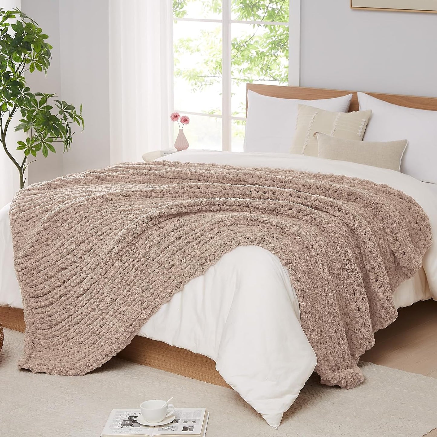 L'AGRATY Chunky Knit Blanket Throw: 80''x90'' Chenille Chunky Knitted Throw Blankets for Bed Couch